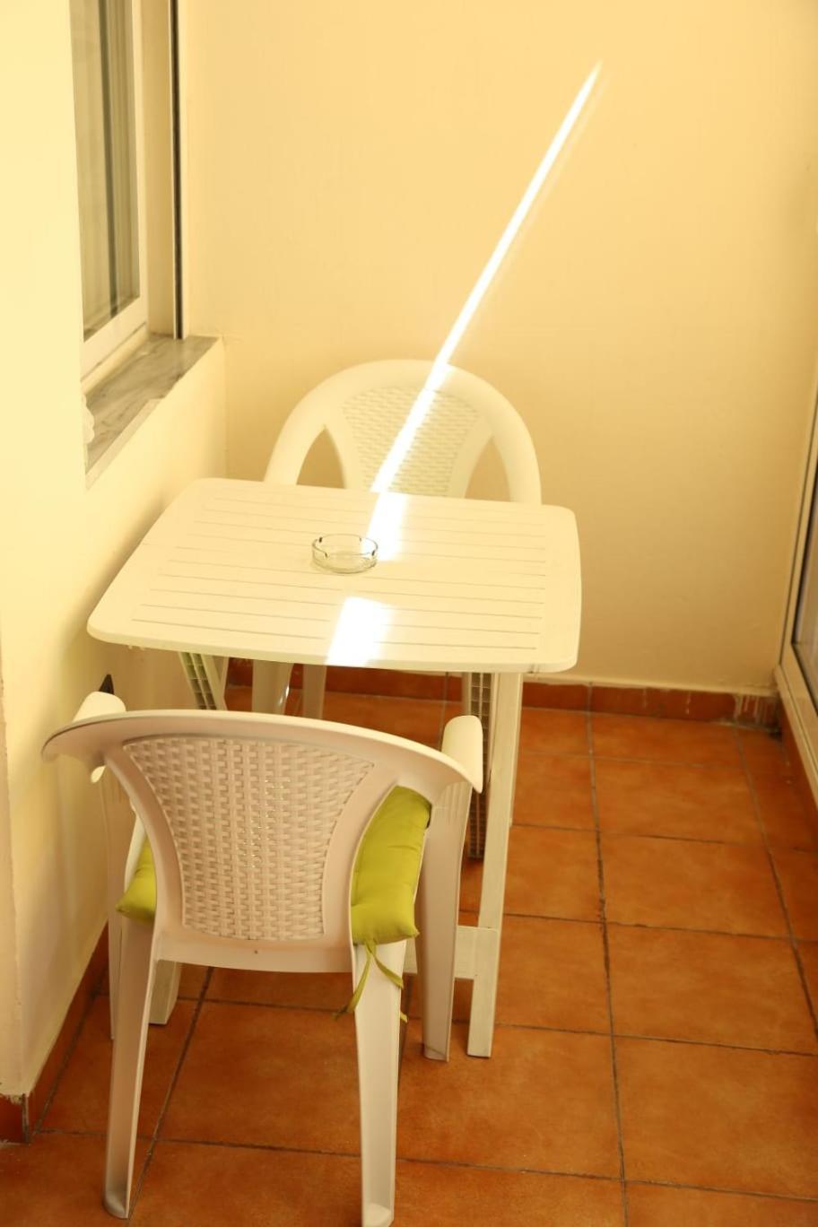 Ergi'S Host Apartment Тирана Екстер'єр фото